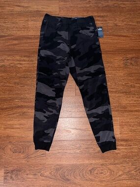 Hollister Men's Black & Gray Camo Joggers